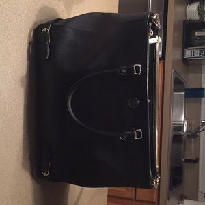 Tory Burch Robinson tote with shoulder strap